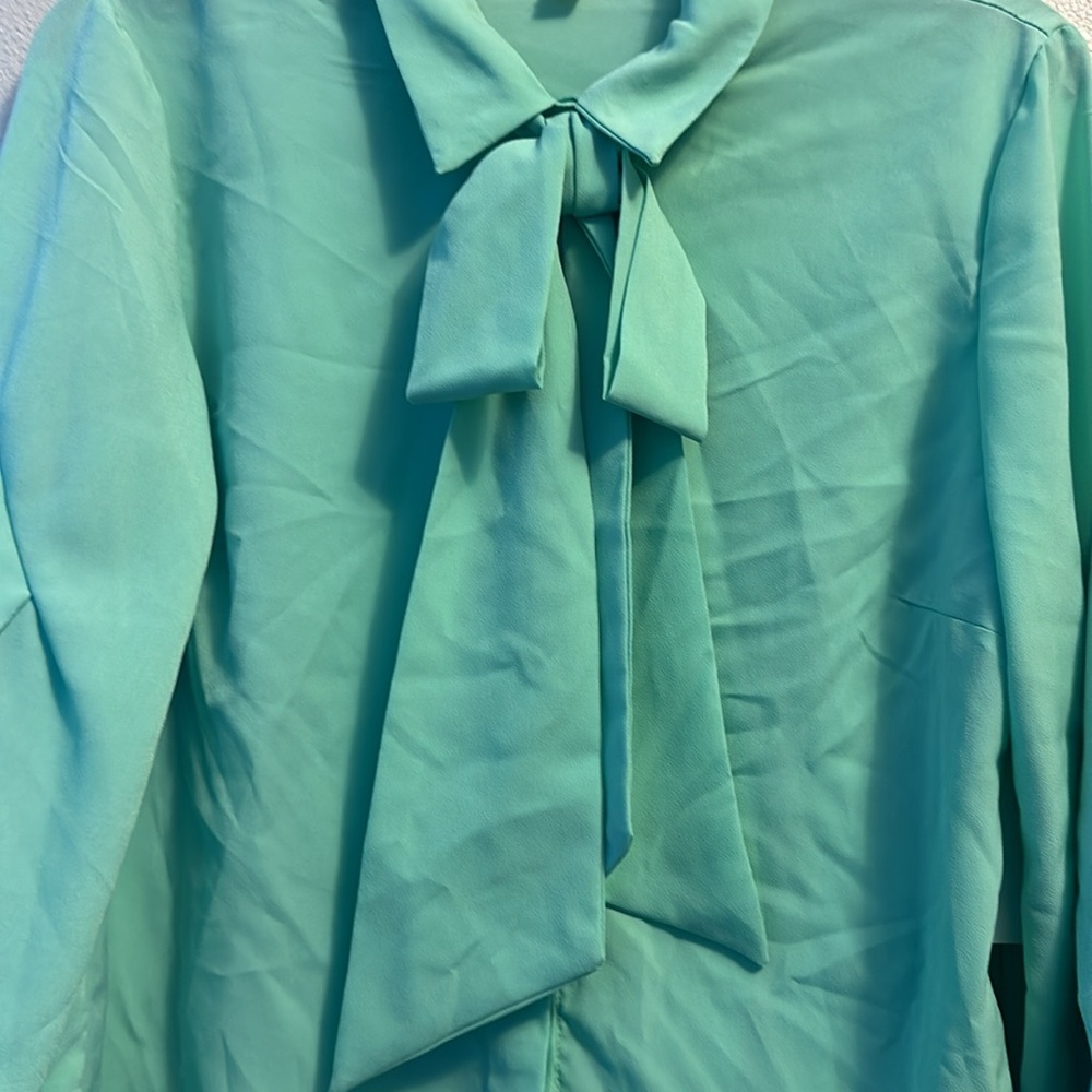 NWT Riley & Rae ladies blouse - Picture 2 of 6